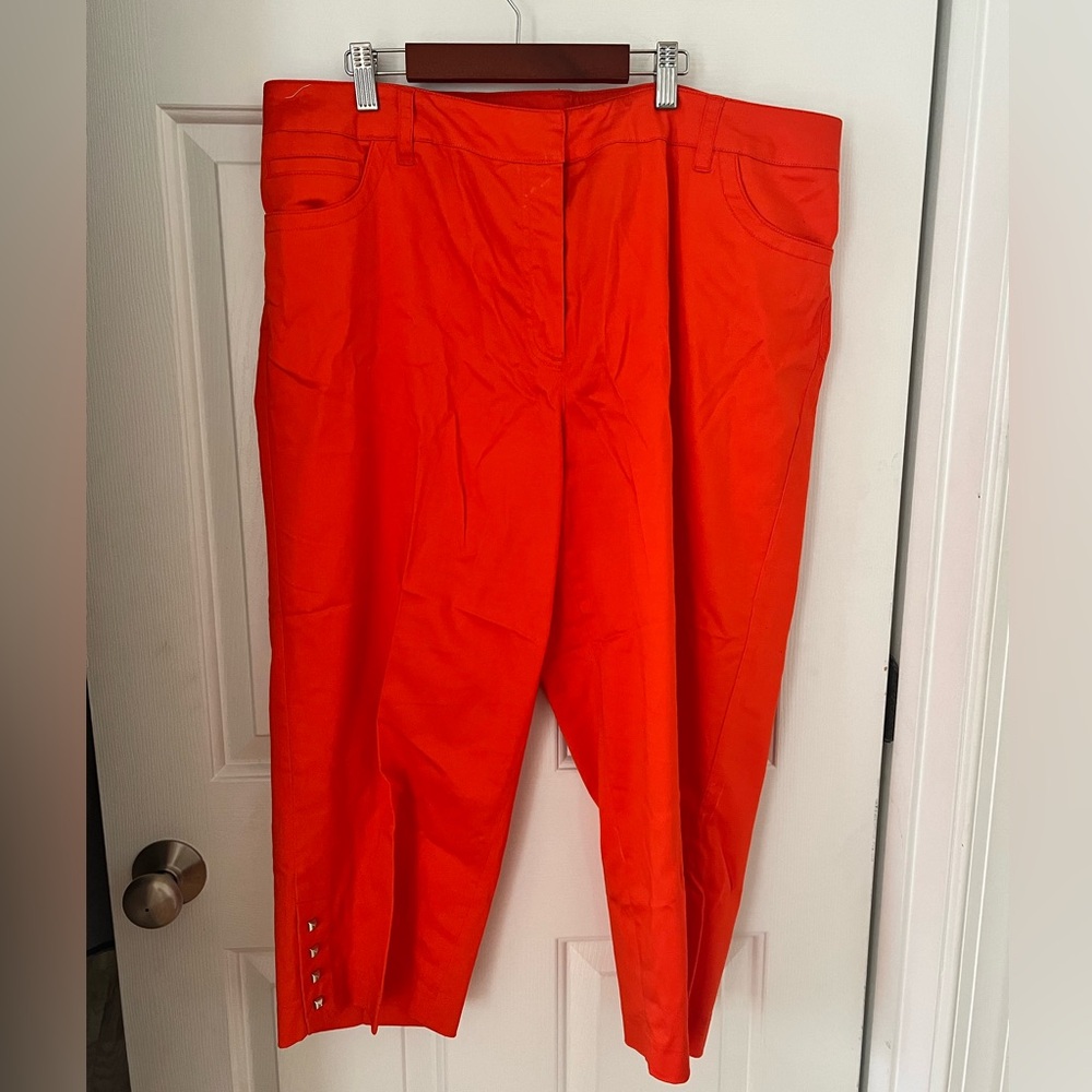 New directions woman 18 W cotton spandex blend orange cropped pants